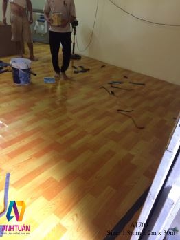 lua-chon-nao-cho-tam-trai-san-pvc-gia-re