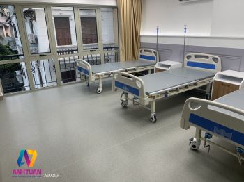 san-vinyl-cuon-dong-vat-lieu-lat-san-dep-va-ben-vung