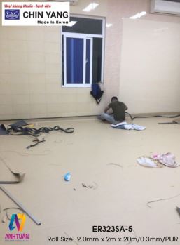 san-vinyl-khang-khuan-cho-phong-mo